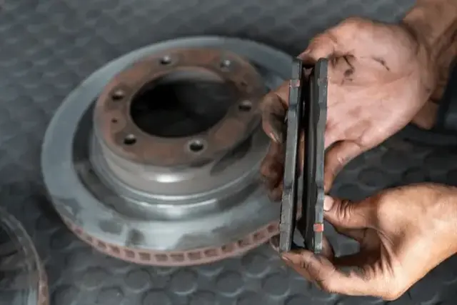 closeup-uneven-brake-pad-wear