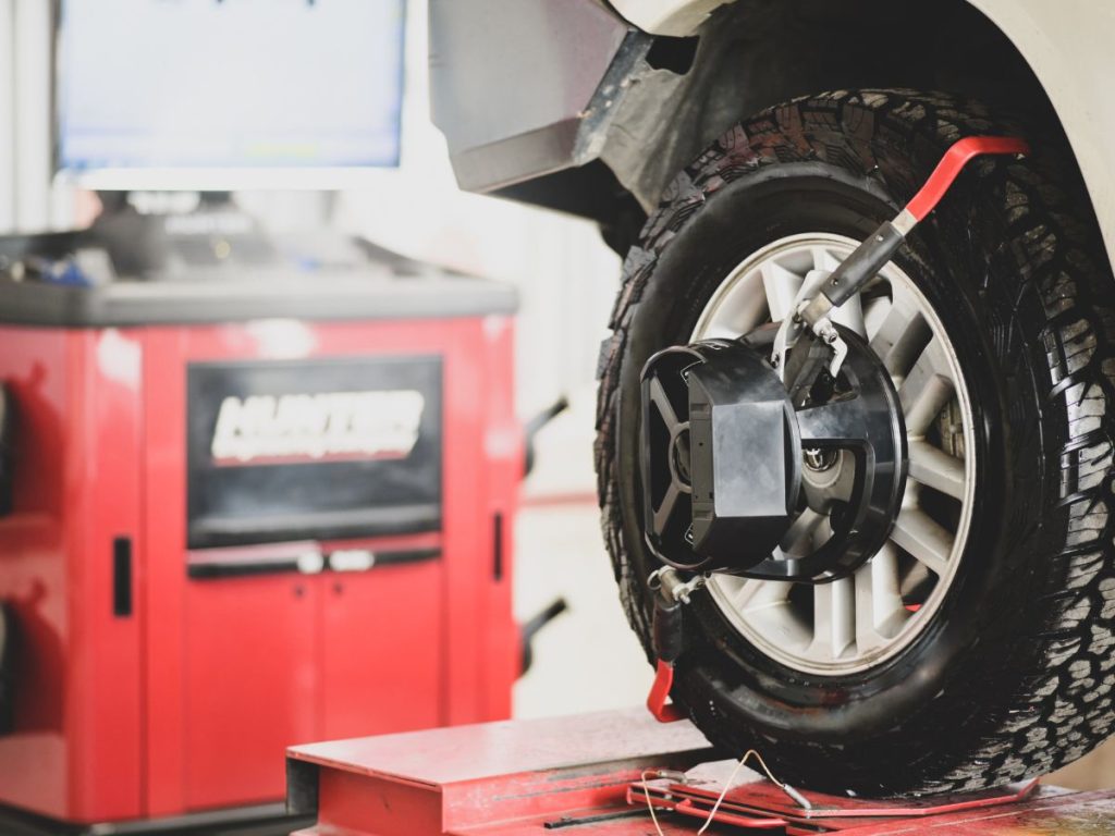 How Do I Know If I Need A Wheel Alignment